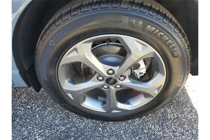 $20590 : Ford Escape 2024 ST-Line 4dr image 5