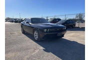 $24359 : Dodge Challenger 2023 SXT 2d thumbnail