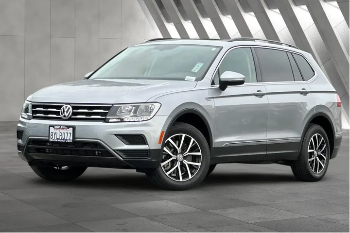 $20000 : Volkswagen Tiguan 2021 SE 4d image 2