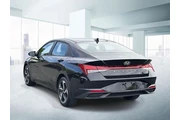 $16911 : Hyundai ELANTRA 2023 SEL 4dr thumbnail
