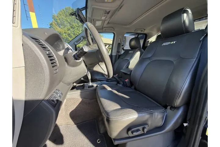 2013 Frontier PRO-4X image 3