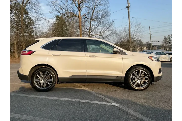 $15685 : Ford Edge 2021 Titanium 4dr image 4