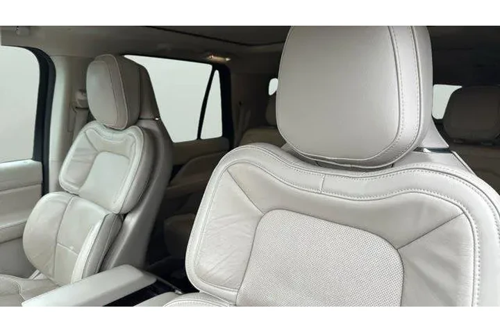 $35643 : Lincoln Navigator L 2019 4x4 image 9