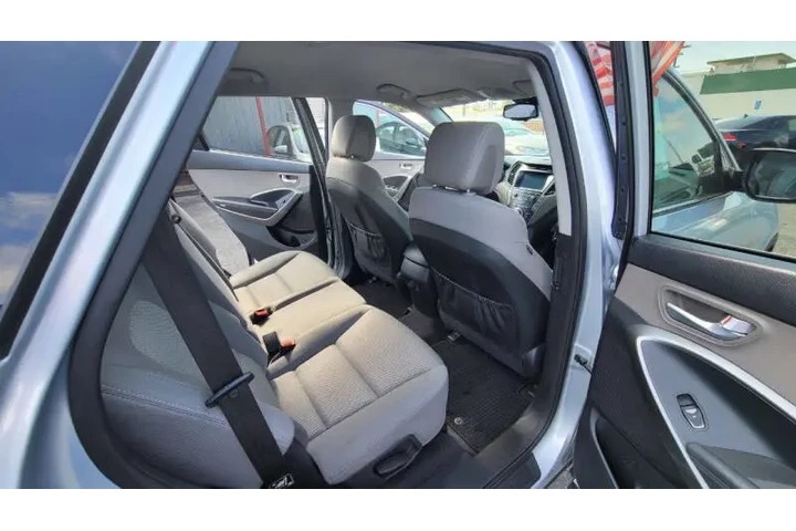 $13995 : 2018 Santa Fe SE image 9