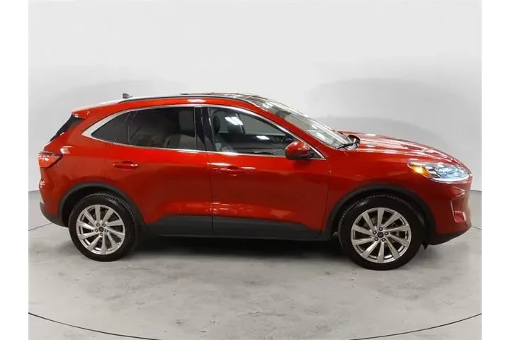 $26188 : Ford Escape 2022 AWD Titaniu image 6