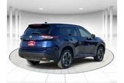 $18846 : Nissan Rogue 2024 AWD SV 4dr thumbnail