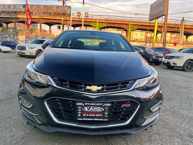 2017 Cruze PREMIER image 2