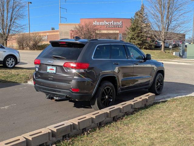 $10990 : 2017 Grand Cherokee Laredo image 6