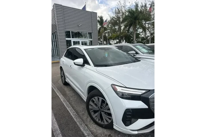 $24990 : Audi Q4 e-tron 2023 Premium image 3