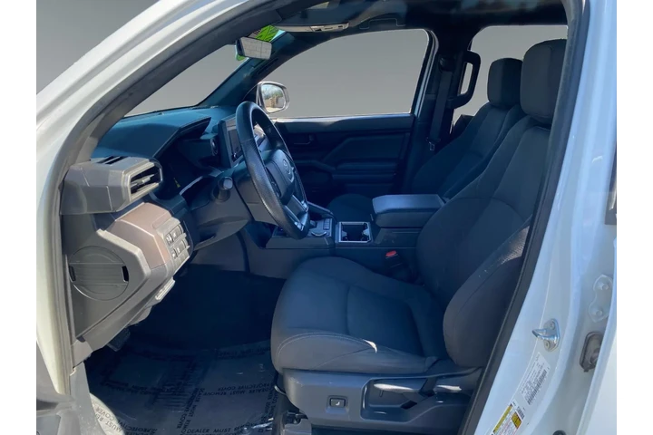 $36151 : Toyota Tacoma 2024 4x2 SR5 4 image 9