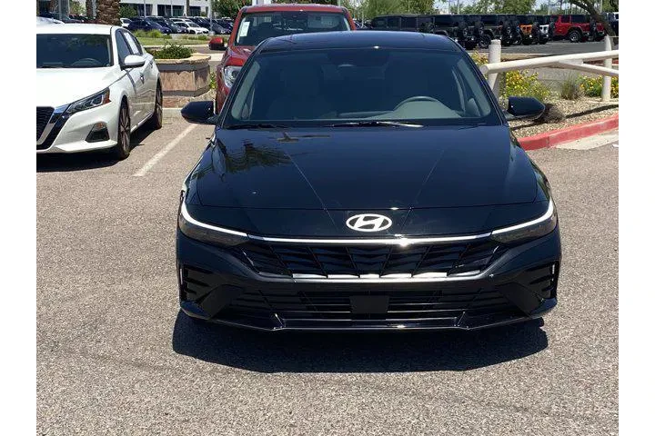 $21514 : Hyundai ELANTRA 2024 SEL 4dr image 8