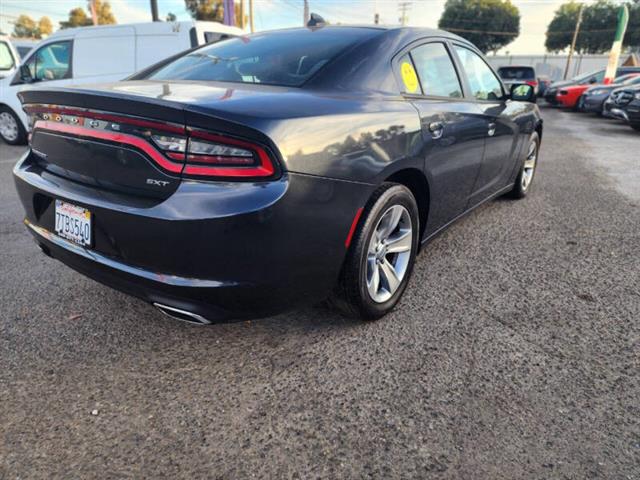 $12599 : 2016 Charger SXT image 5