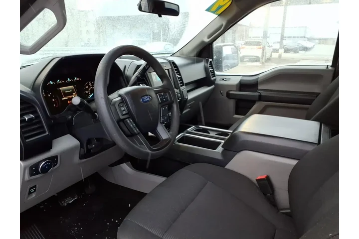 $25894 : Ford F-150 2019 4x4 Lariat 4 image 8