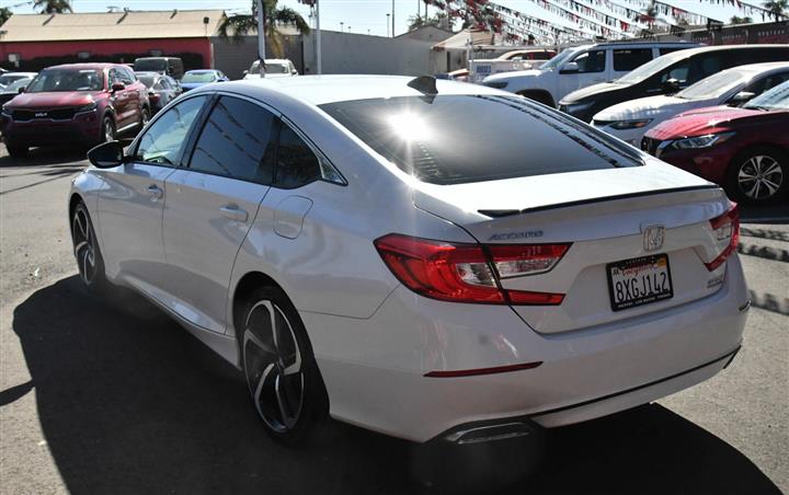 $24965 : Accord Sedan Sport SE image 6