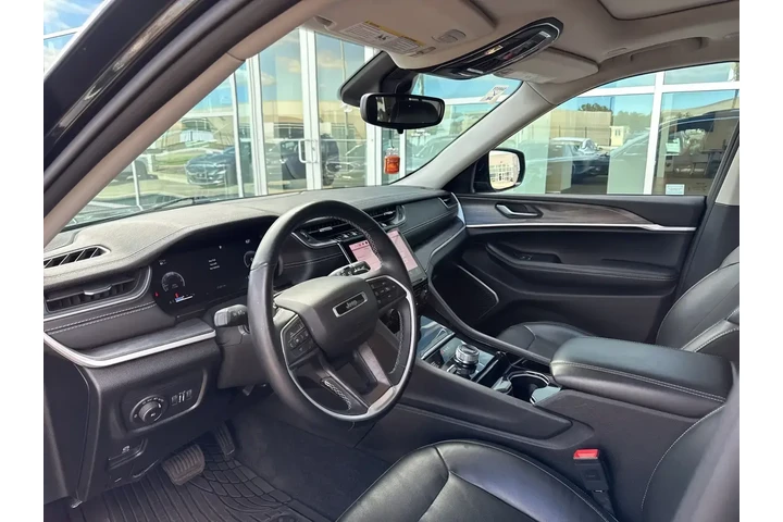 $31950 : Jeep Grand Cherokee L 2022 4 image 8