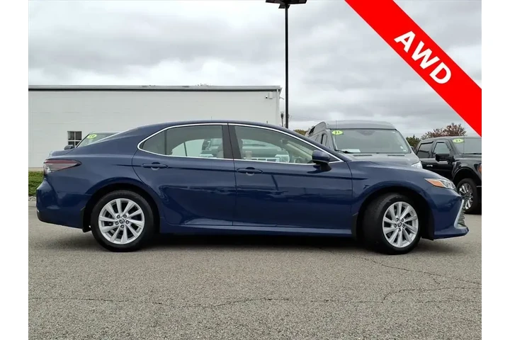$23879 : Toyota Camry 2023 AWD LE 4dr image 2