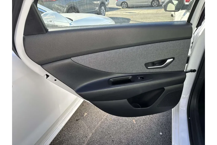 $18985 : Hyundai ELANTRA 2024 Limited image 10