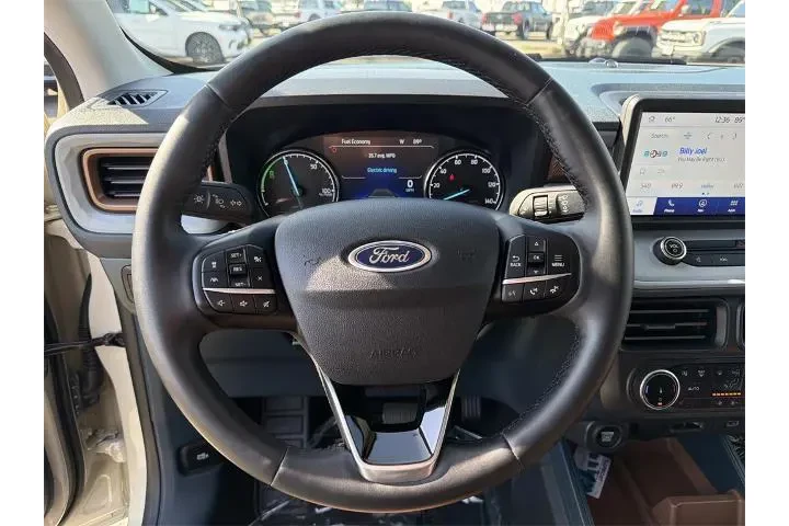 $32200 : Ford Maverick 2024 Lariat 4d image 9