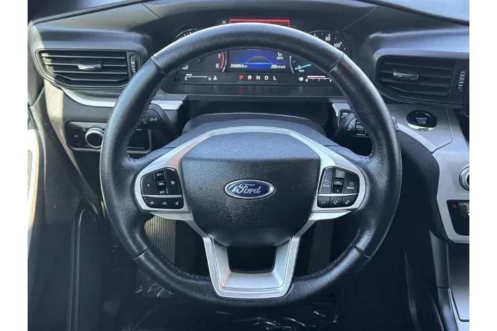 $29800 : Ford Explorer 2023 XLT 4dr S image 9