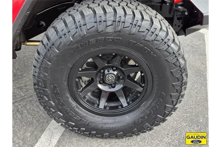 $27704 : Jeep Wrangler Unlimited 2021 image 9