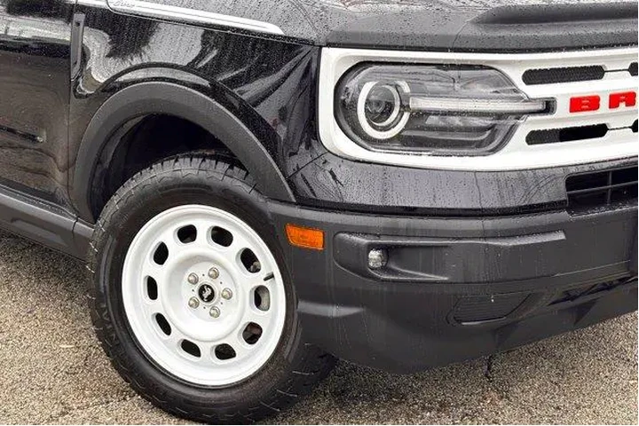 $29977 : Ford Bronco Sport 2024 AWD H image 3