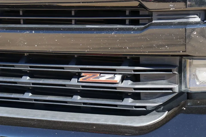 $28998 : 2019 Silverado 1500 LT Trail image 9