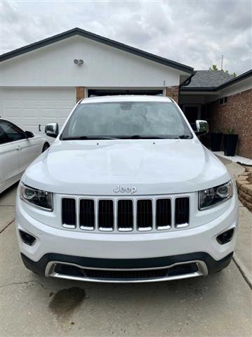 $11000 : 2015 Grand Cherokee Limited image 1