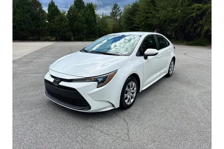 $17720 : Toyota Corolla 2024 LE 4dr S image 1