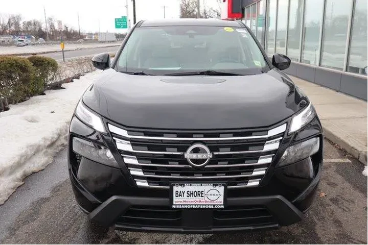 $23644 : Nissan Rogue 2025 AWD SV 4dr image 4
