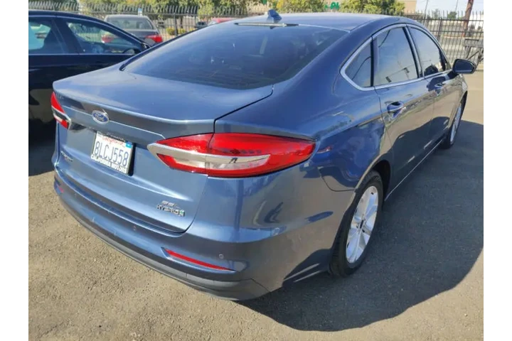 $16999 : 2019 Fusion Hybrid SEL image 5