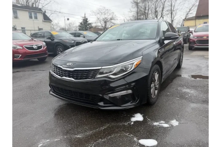 2020 Optima LX image 4