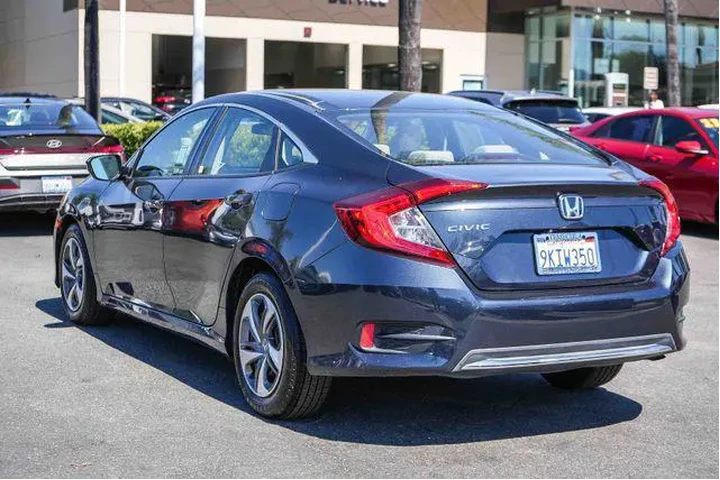 $14500 : Honda Civic 2019 LX 4dr Seda image 9