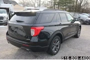 $29947 : Ford Explorer 2022 AWD XLT 4 thumbnail