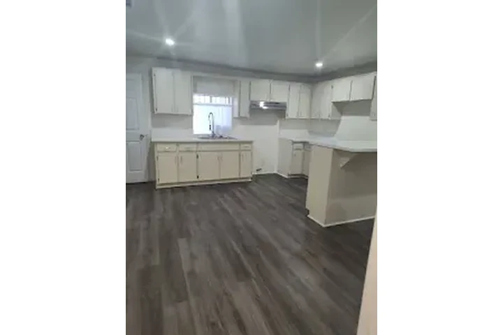 HUNTINGTON PARK RENTO CASA image 5