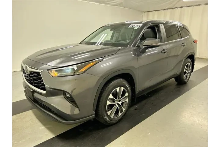 $35000 : Toyota Highlander 2023 AWD X image 5