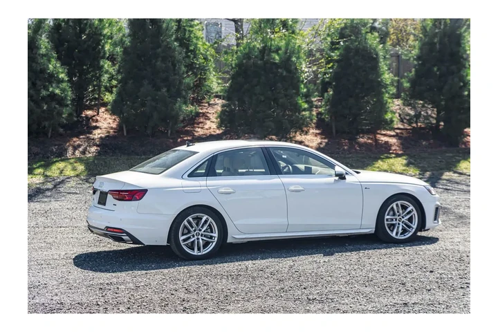 $20395 : Audi A4 2023 AWD quattro S l image 10
