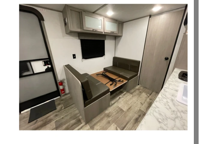 $1200 : Se renta casa rodante (RV) image 5