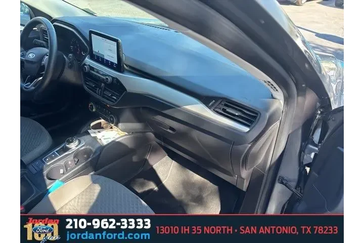 $17721 : Ford Escape 2021 SE 4dr SUV image 10