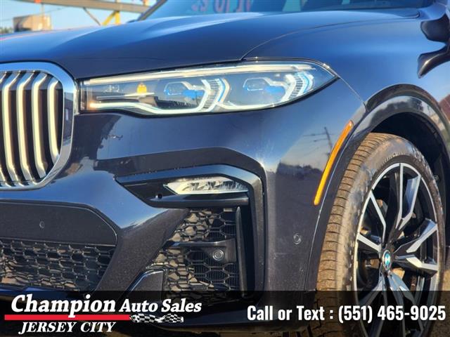 Used 2019 X7 xDrive50i Sports image 5