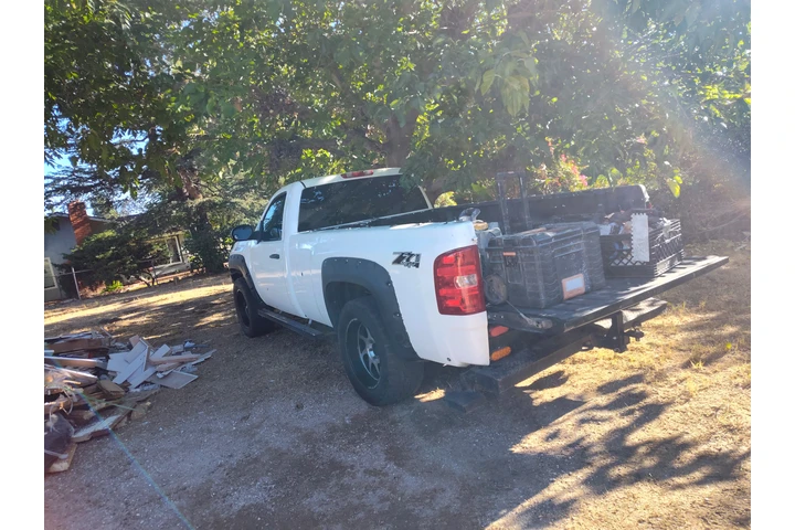 $8200 : Chevrolet Silverado 07 image 1