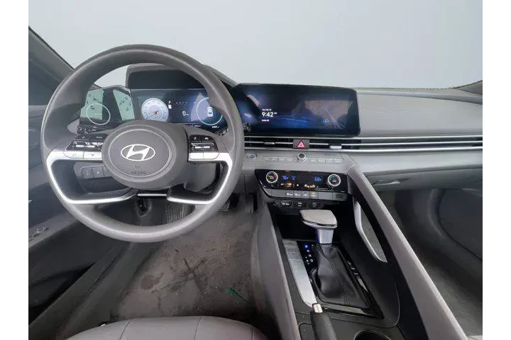 $19999 : Hyundai ELANTRA 2024 SEL 4dr image 10