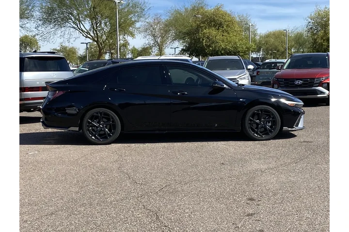 $21990 : Hyundai ELANTRA 2024 N Line image 2