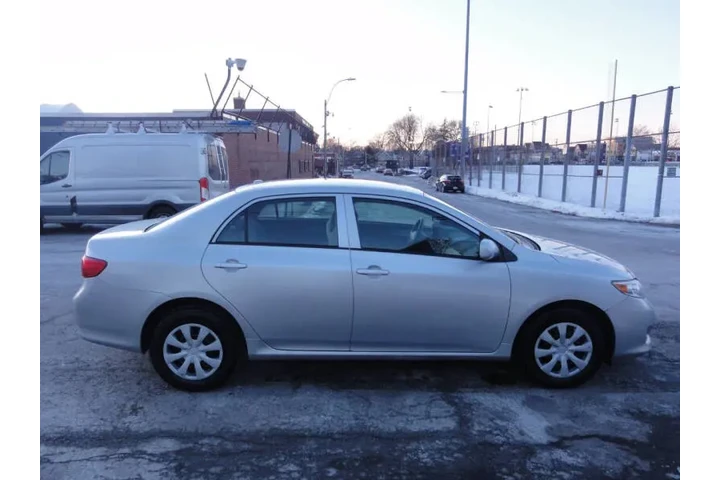 $7950 : 2010 Corolla LE image 6