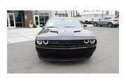 $13984 : 2016 Challenger SXT thumbnail