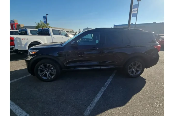 $29000 : Ford Explorer 2022 AWD XLT 4 image 5