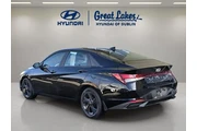 $18966 : Hyundai ELANTRA 2023 SEL 4dr thumbnail