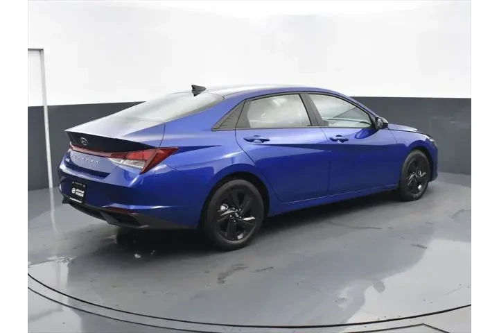 $17488 : Hyundai ELANTRA 2023 SEL 4dr image 3