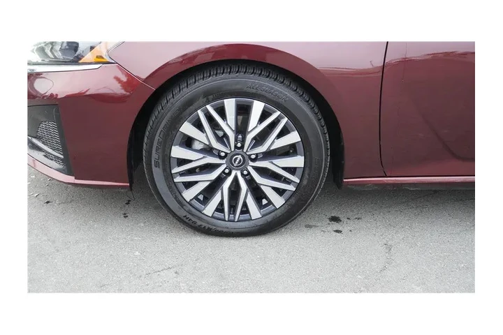 $20984 : 2024 Altima 2.5 SV image 10