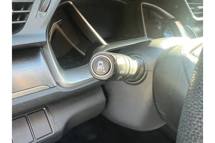 $12900 : 2017 Civic EX-T image 10