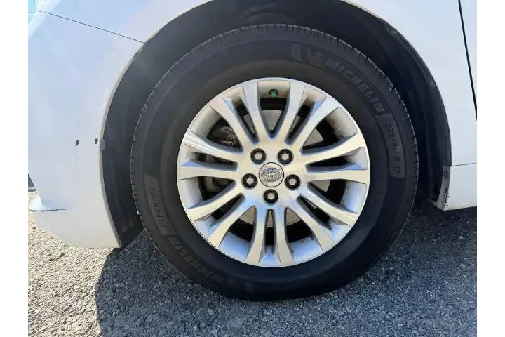 $13000 : Toyota Sienna 2013 XLE 7-Pas image 9